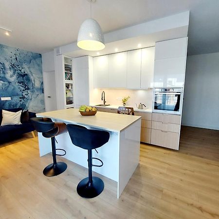 Luxury Modern New Apartment With Garden Close To Wroclaw Self Check-In 24H Siechnice エクステリア 写真