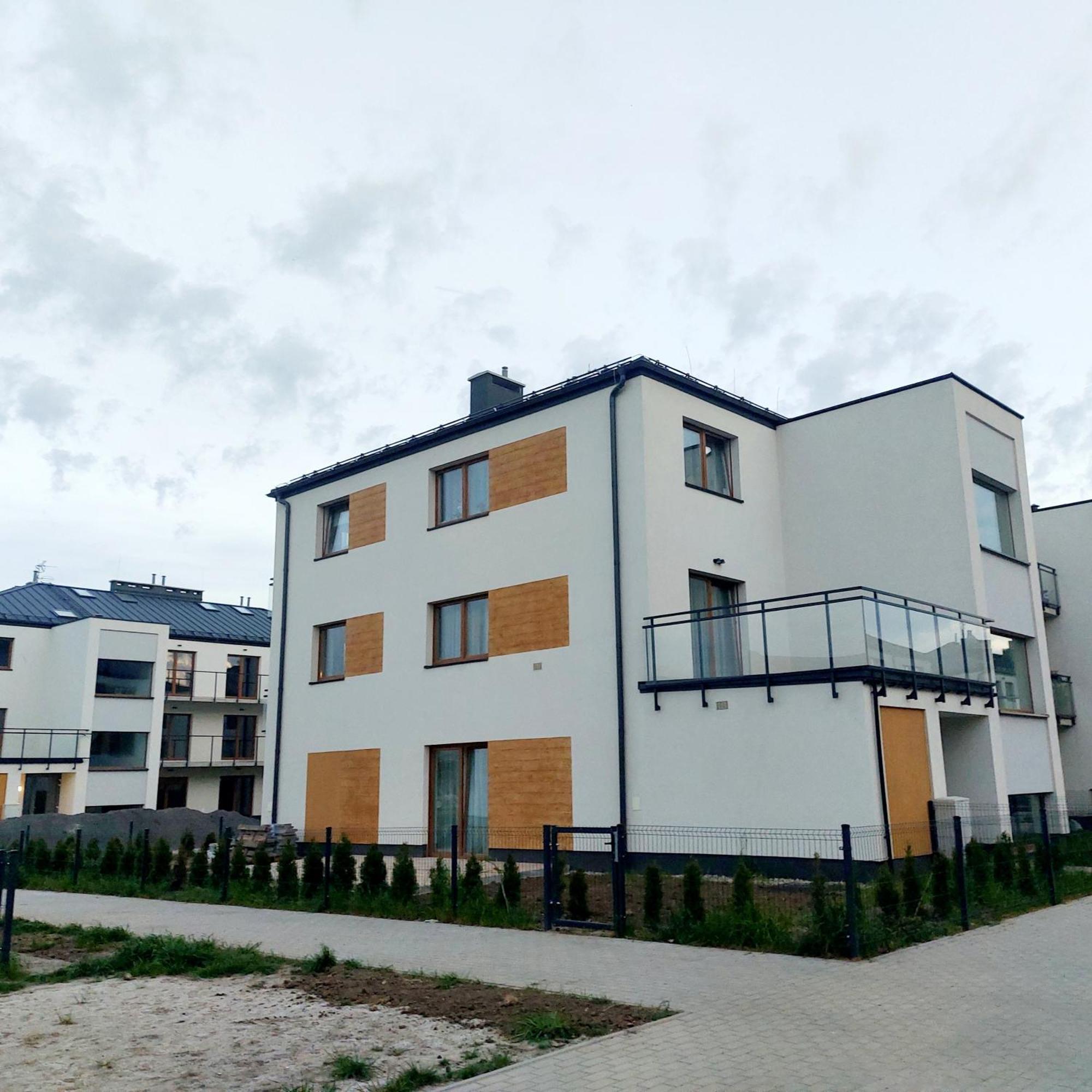 Luxury Modern New Apartment With Garden Close To Wroclaw Self Check-In 24H Siechnice エクステリア 写真